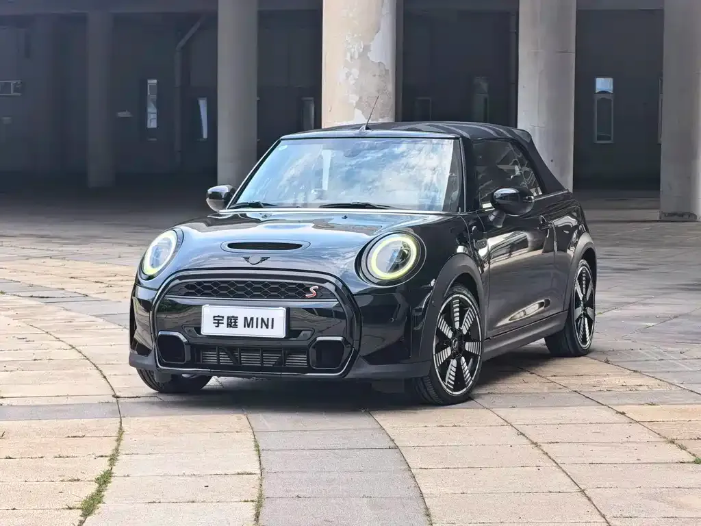 MINI Cooper (3-door) — фото 1