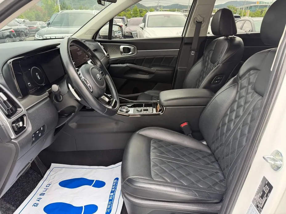 Kia Sorento — фото 9