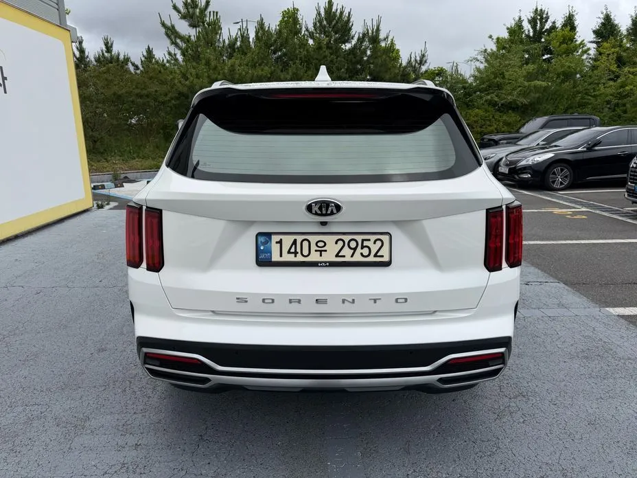 Kia Sorento — фото 3