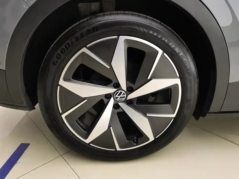 Volkswagen ID.4 Crozz — фото 10