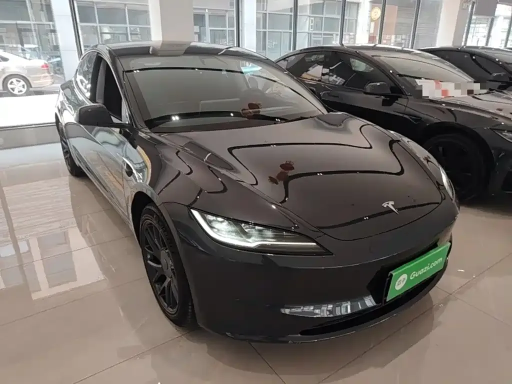 Tesla Model 3 — фото 7