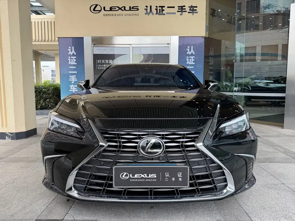 Lexus ES — фото 7
