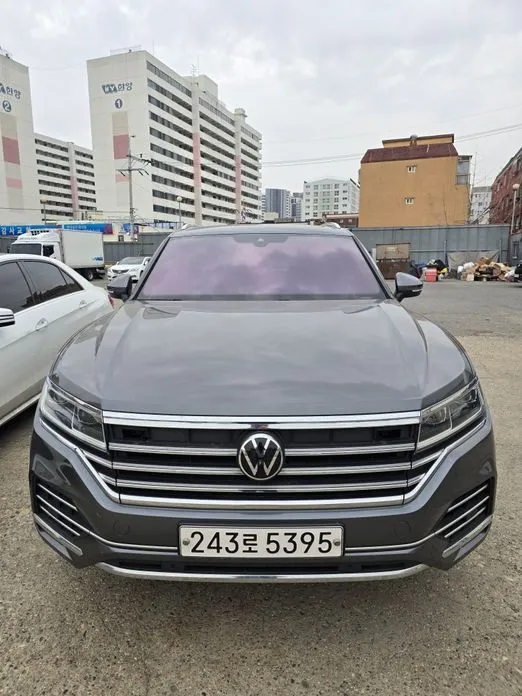 Volkswagen Touareg 2021 из KR, фото 2