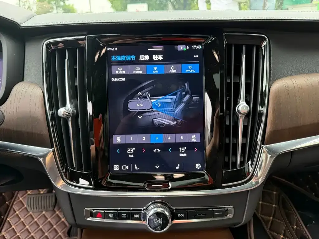 Volvo S90 — фото 4