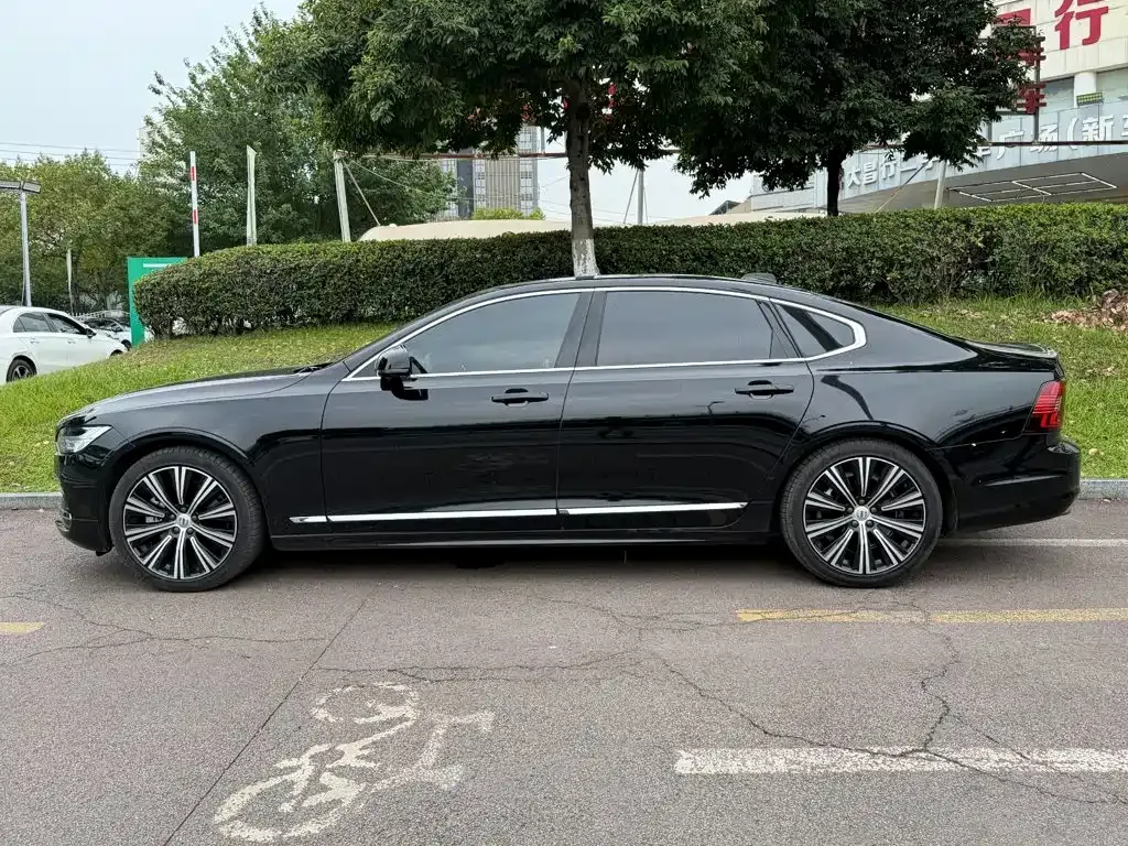 Volvo S90 — фото 10