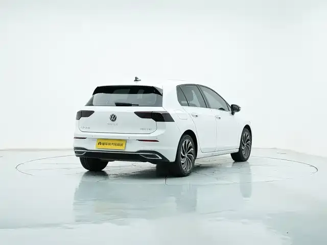 Volkswagen Golf 2022 из CN, фото 3