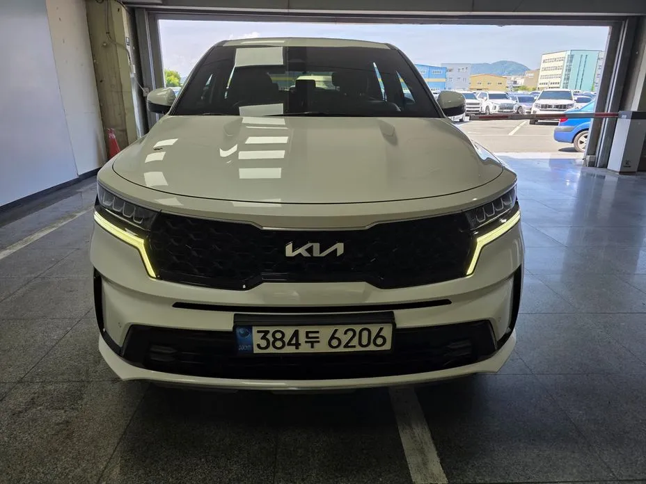 Kia Sorento — фото 6
