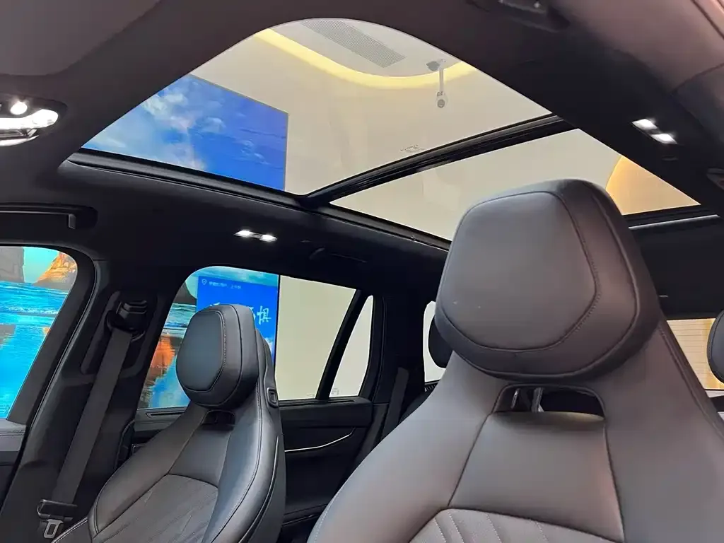 Lynk & Co 09 2022 из CN, фото 5