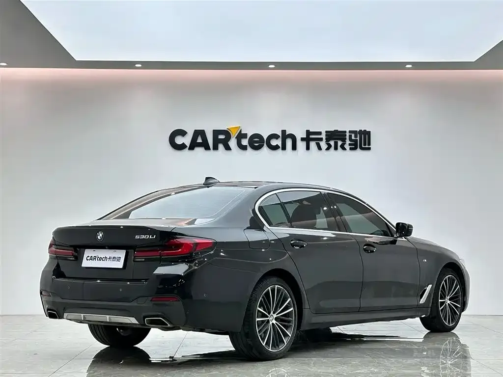 BMW 5 Series — фото 4
