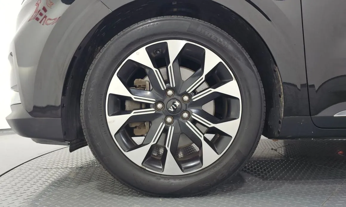Kia Carnival — фото 10