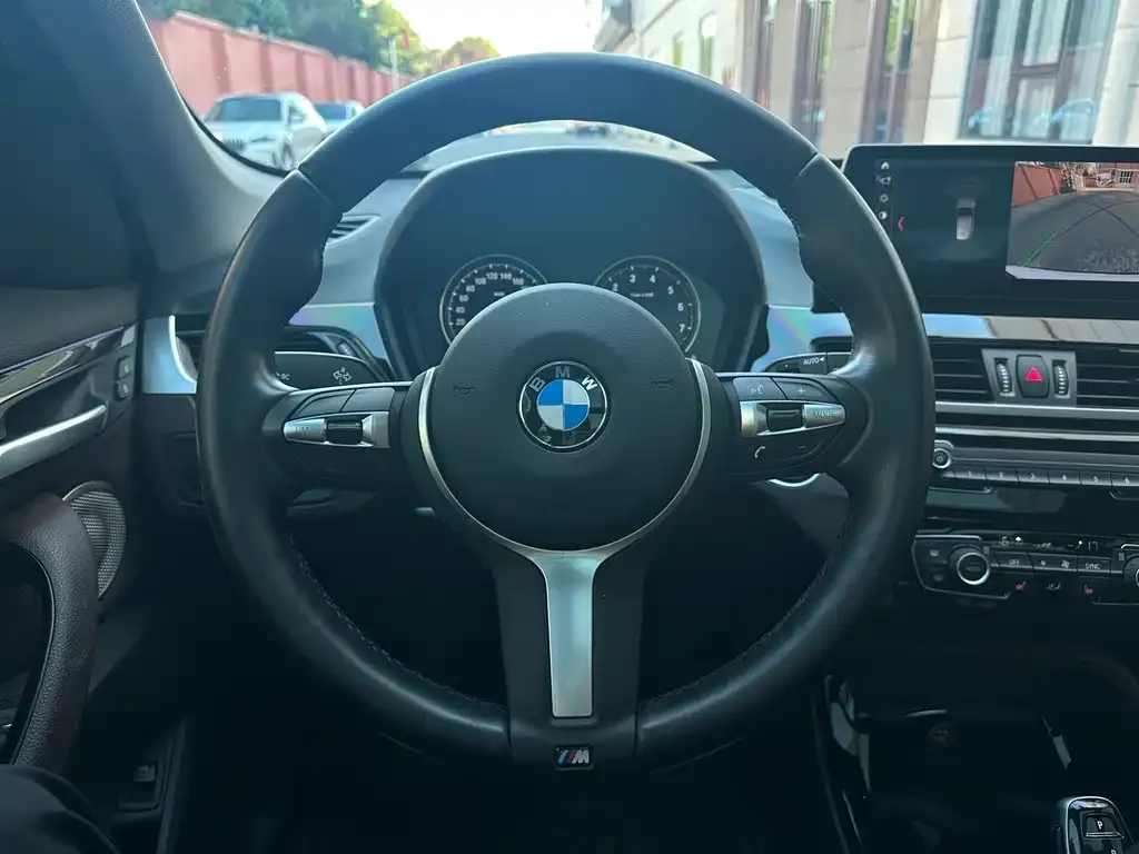 BMW X1 — фото 3