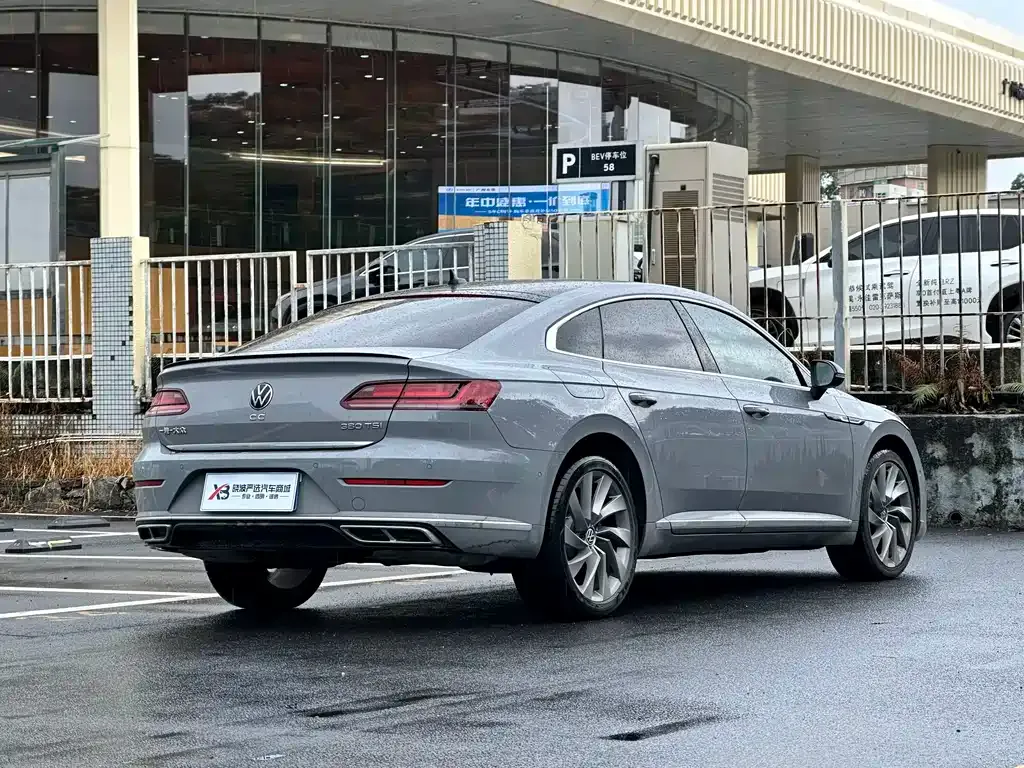 Volkswagen CC — фото 10