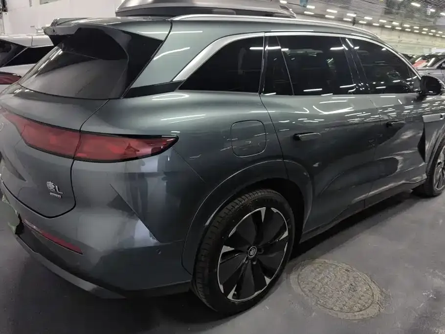 BYD Tang L — фото 10