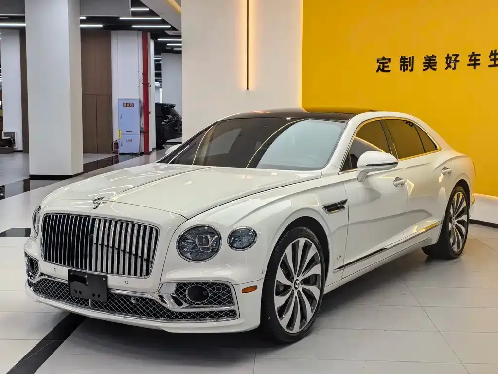 Bentley Flying Spur — фото 1