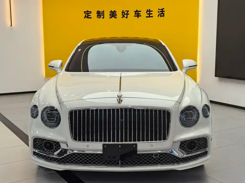 Bentley Flying Spur — фото 9