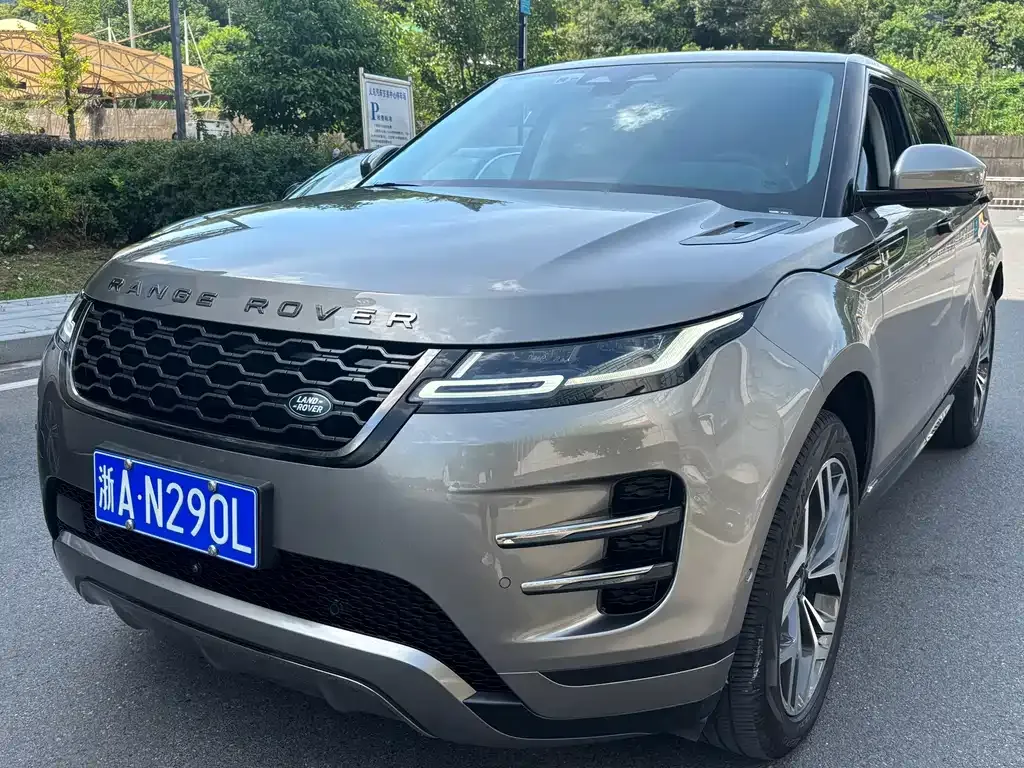 Land Rover Evoque — фото 1