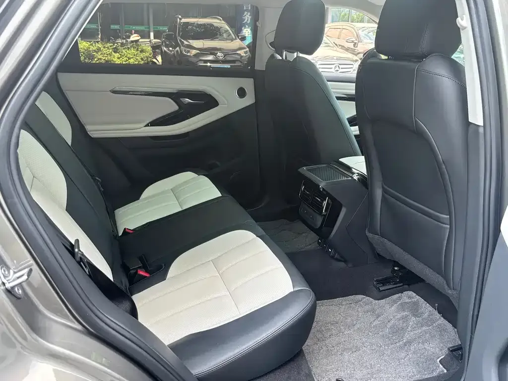 Land Rover Evoque — фото 4