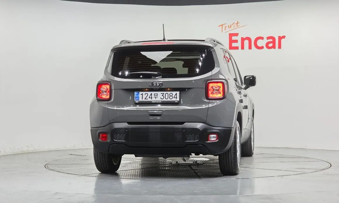 Jeep Renegade 2022 из KR, фото 4