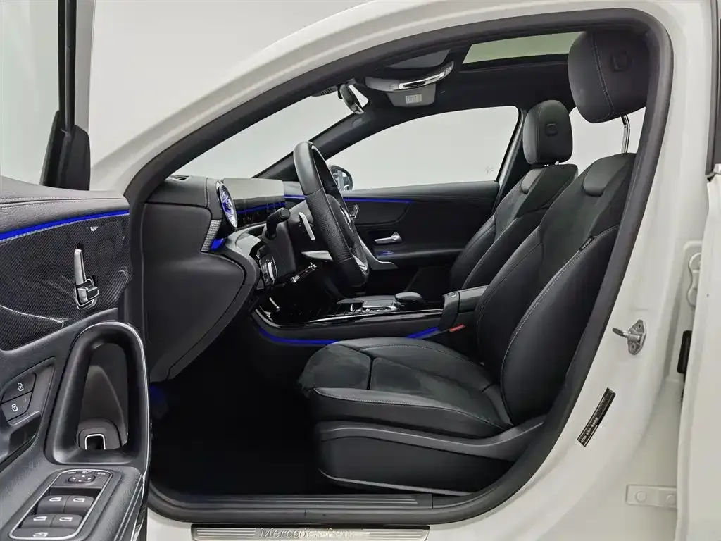 Mercedes-Benz A-Class — фото 10