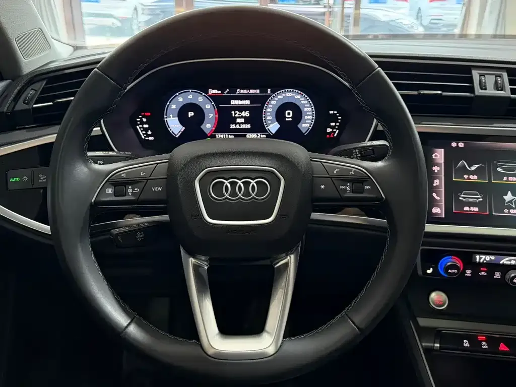 Audi Q3 — фото 2