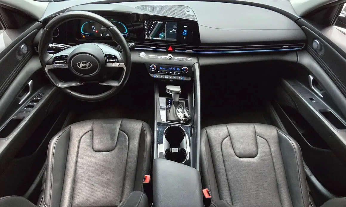 Hyundai AVANTE — фото 9