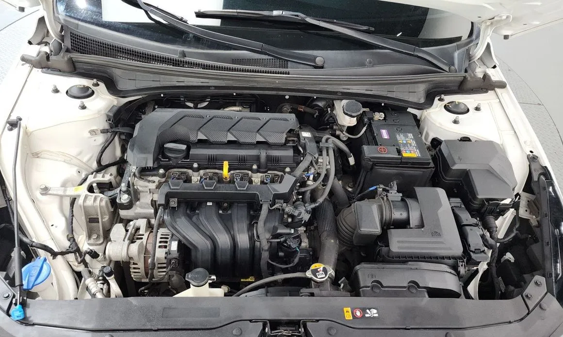 Hyundai AVANTE 2021 из KR, фото 6