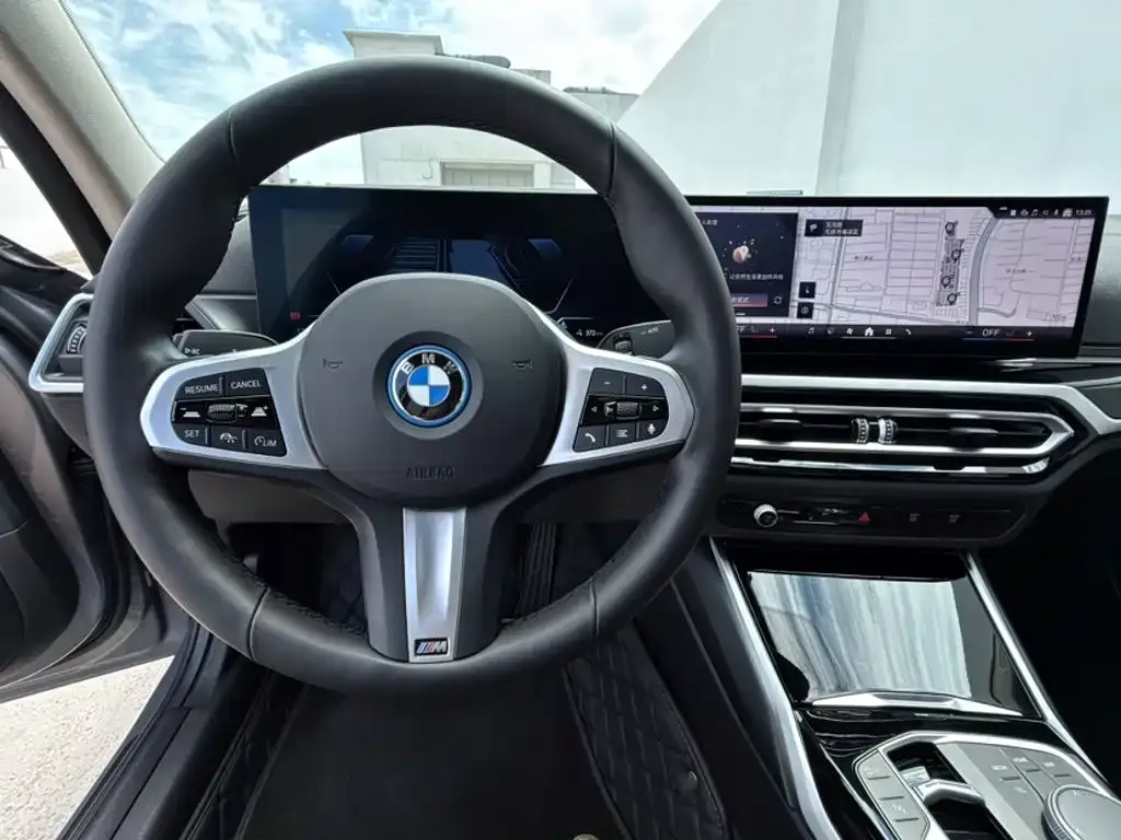 BMW i3 — фото 10