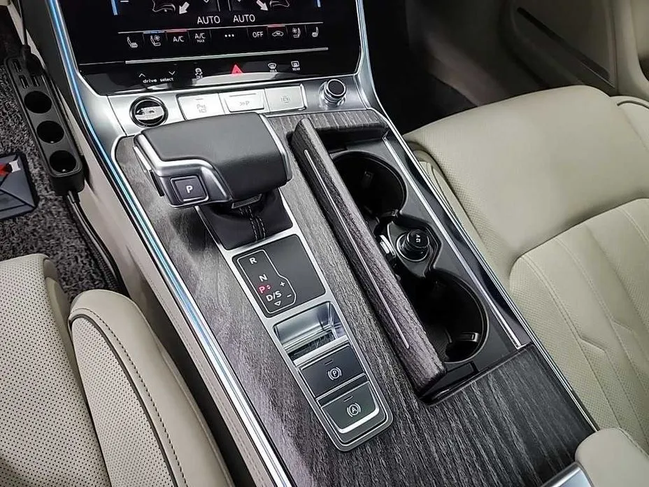 Audi A7 — фото 7