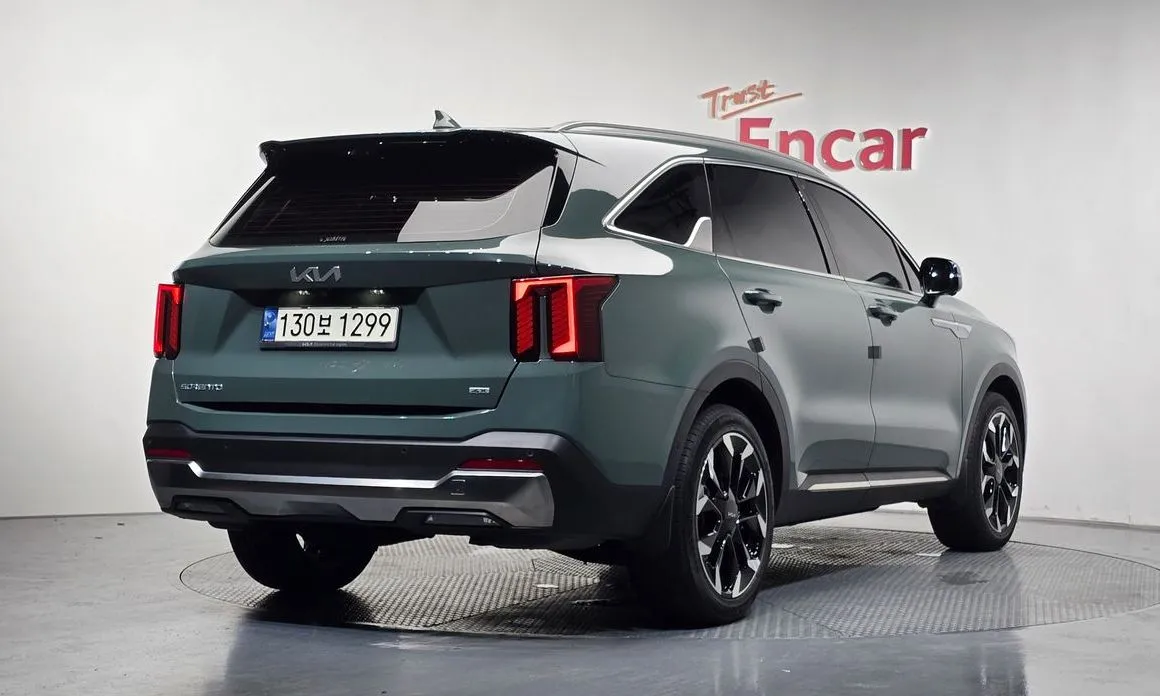 Kia Sorento — фото 10