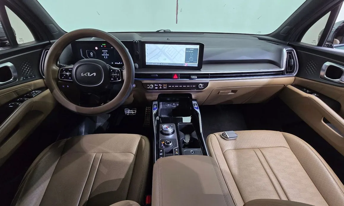 Kia Sorento — фото 9