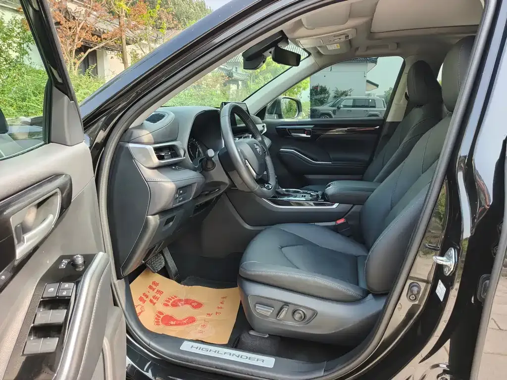 Toyota Highlander 2024 из CN, фото 5