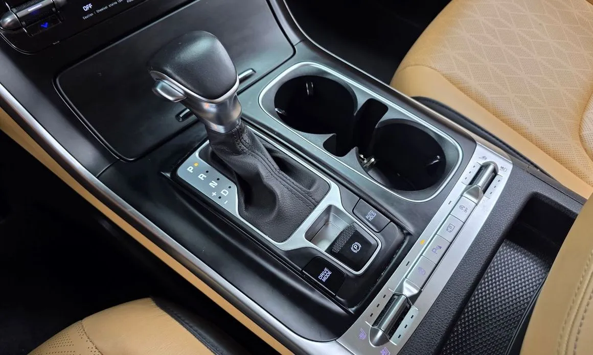 Kia Carnival — фото 10