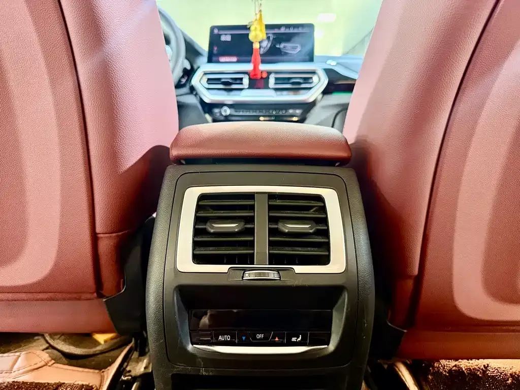 BMW iX3 2024 из CN, фото 10