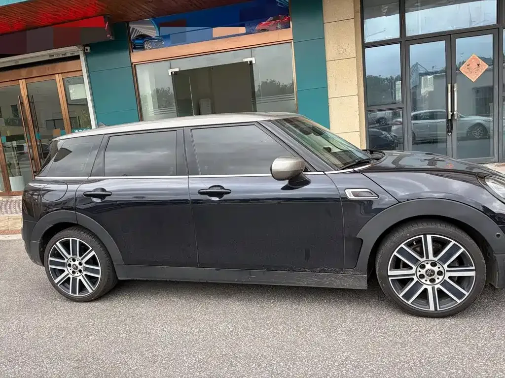 MINI Clubman — фото 6