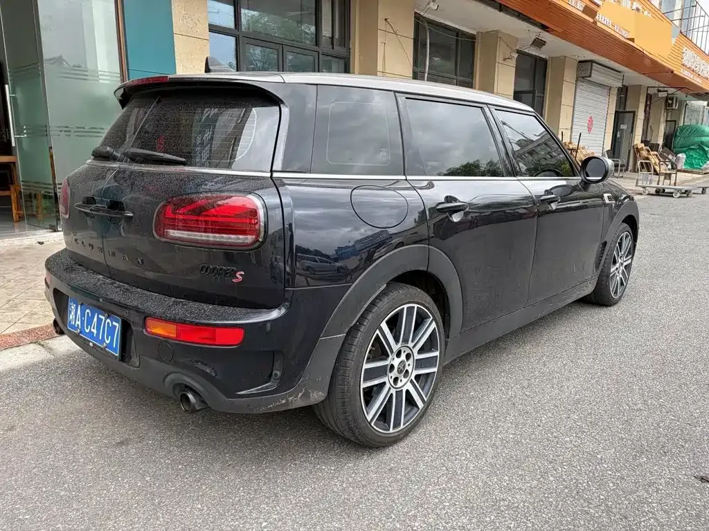 MINI Clubman — фото 5