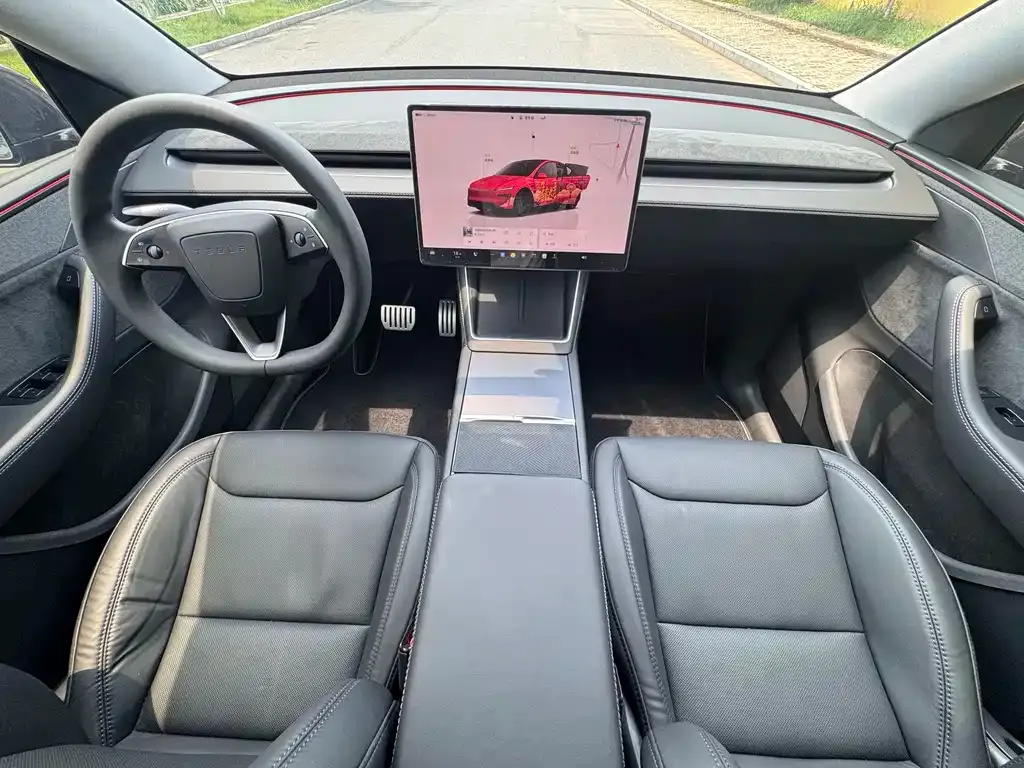 Tesla Model Y — фото 3