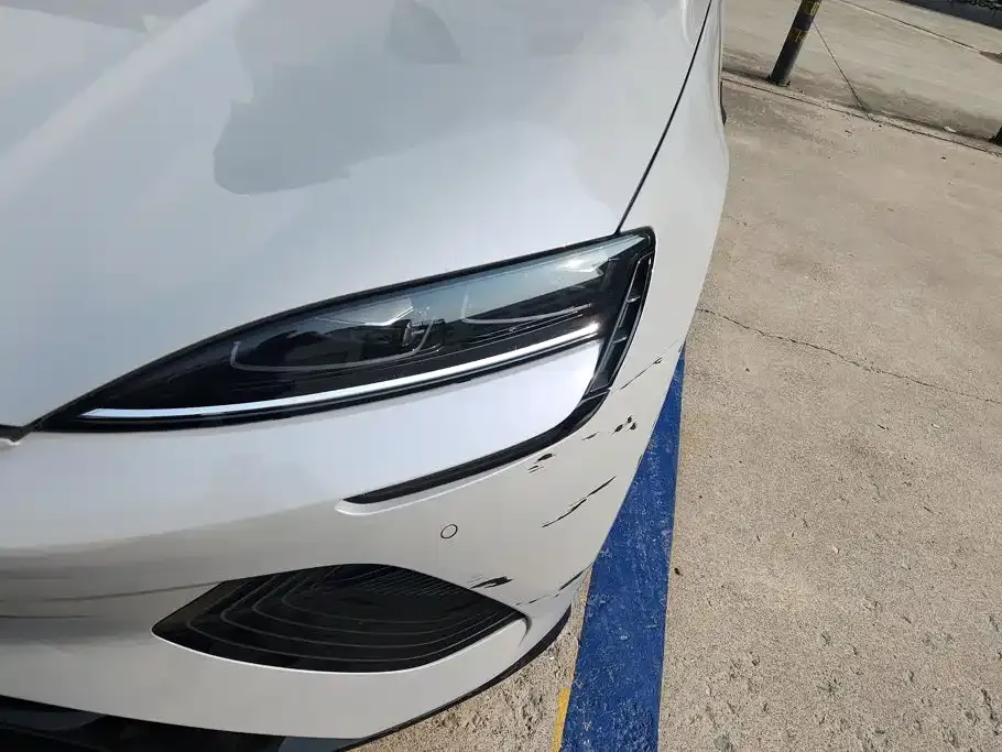 BYD Seal — фото 8