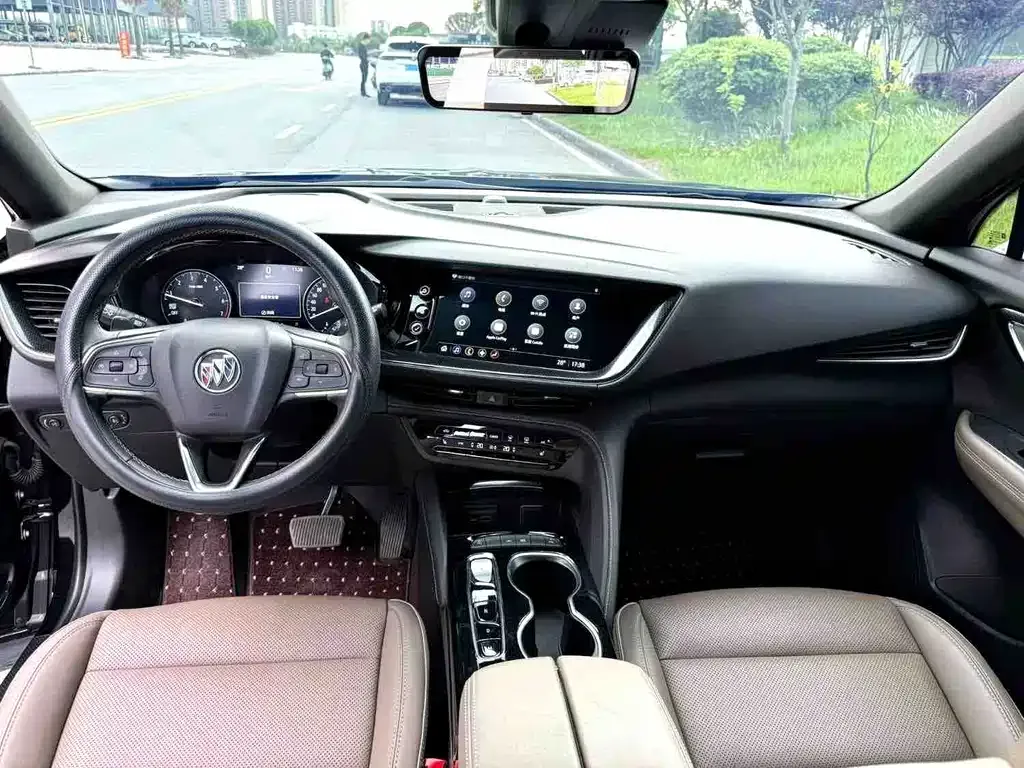 Buick Envision Plus — фото 9