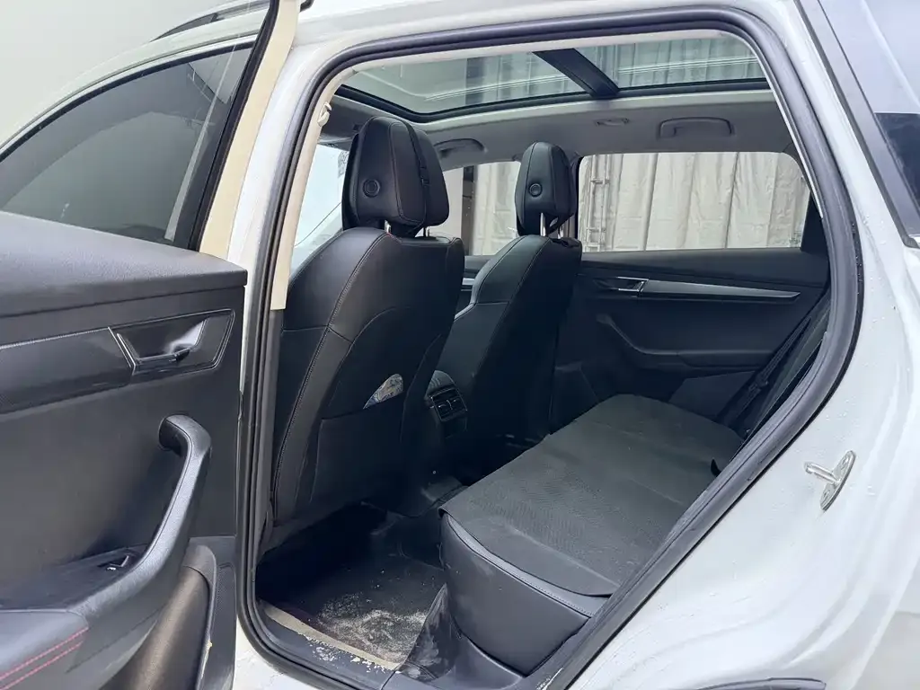 Skoda Karoq — фото 10