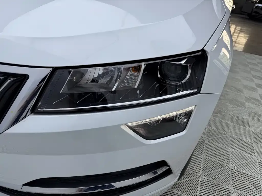 Skoda Karoq — фото 4