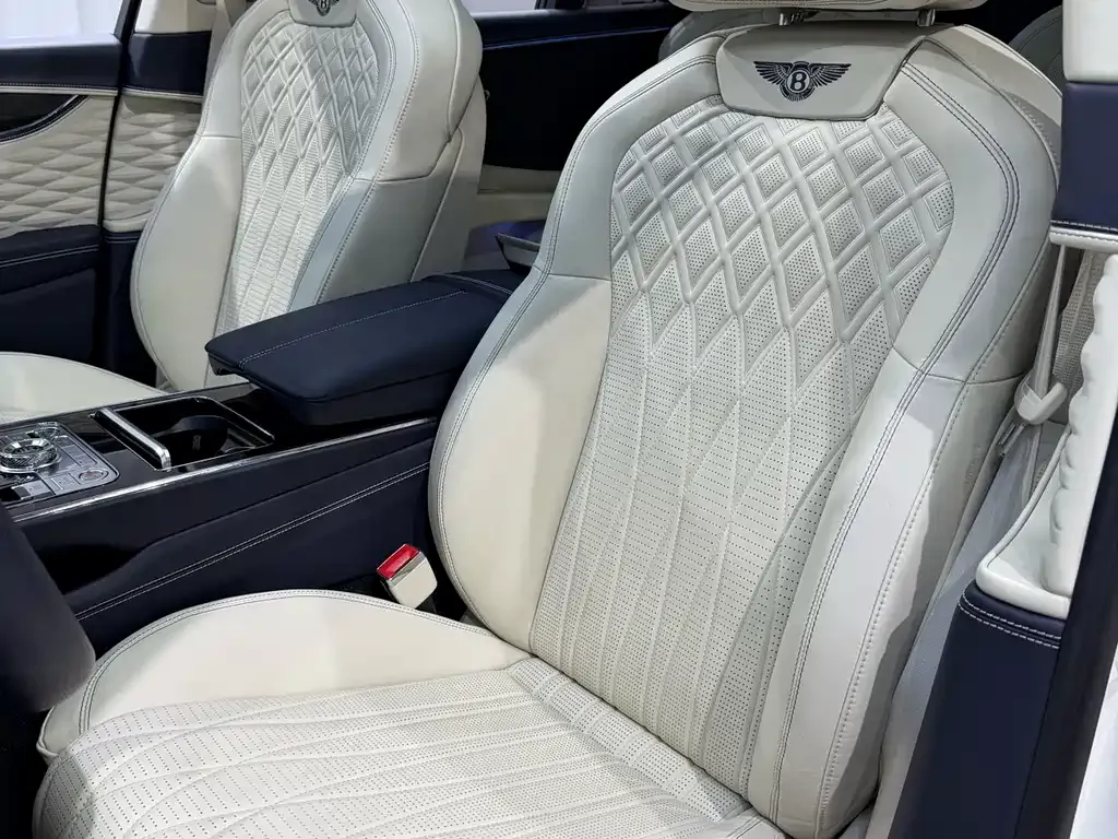 Bentley Flying Spur — фото 9
