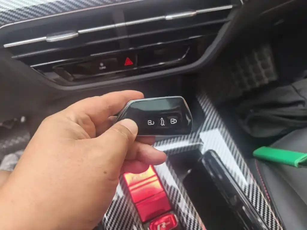Volkswagen Lamando 2023 из CN, фото 2