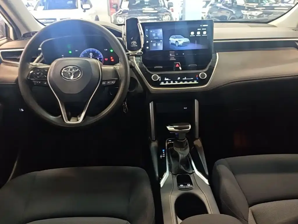 Toyota Frontlander 2024 из CN, фото 4