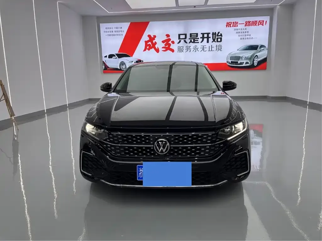 Volkswagen Passat — фото 4