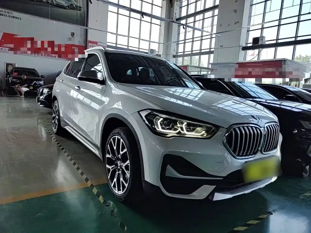 BMW X1 — фото 9
