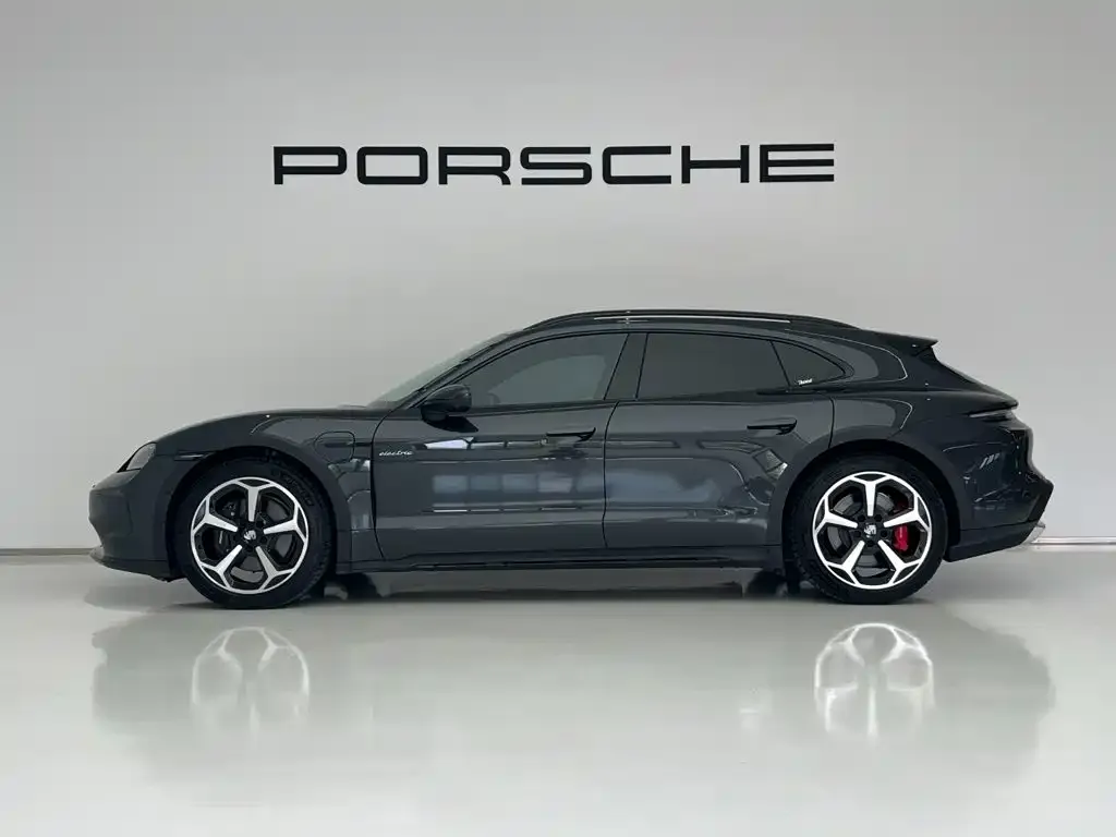 Porsche Taycan — фото 7