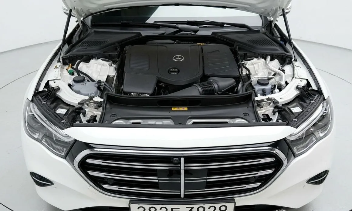 Mercedes-Benz E-Class 2025 из KR, фото 5