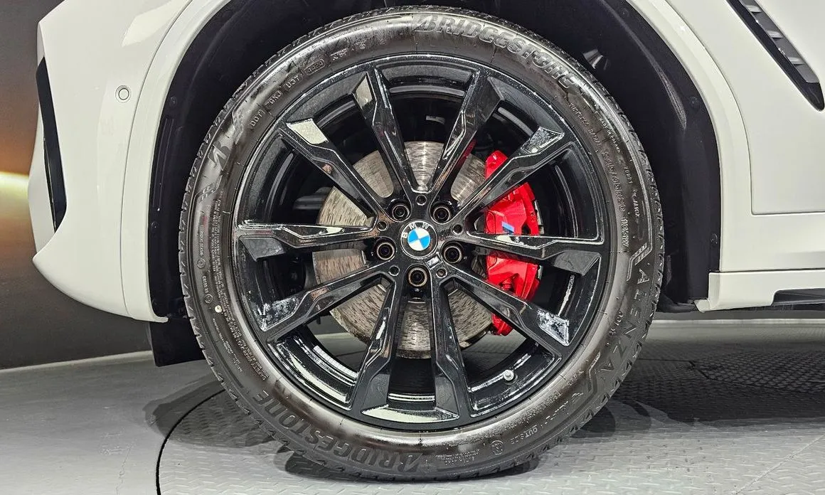 BMW X4 2025 из KR, фото 8