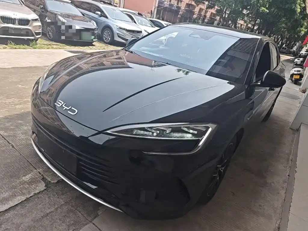 BYD Seal — фото 7