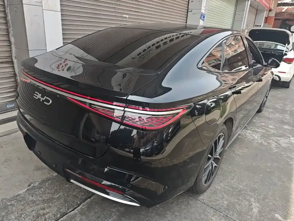 BYD Seal — фото 6